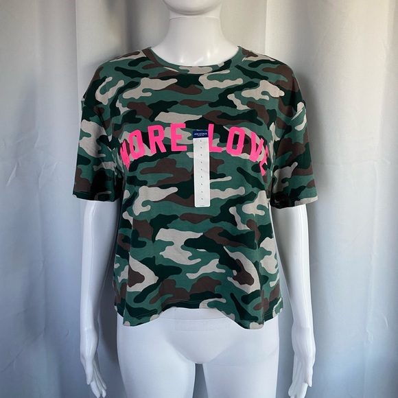 Arizona Women’s Camo Crop Tee - Picture 1 of 6